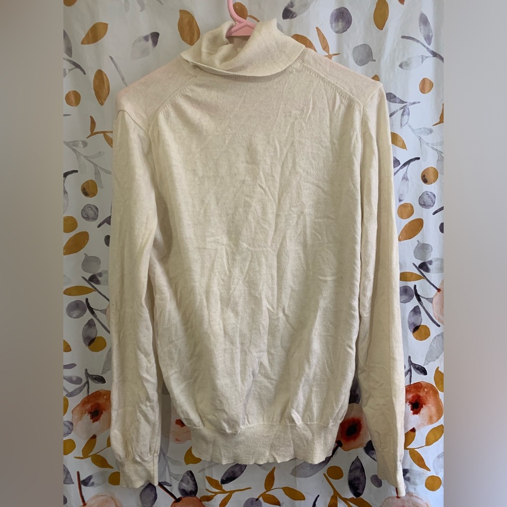 Women's Cream Turtleneck Sweater Sz M